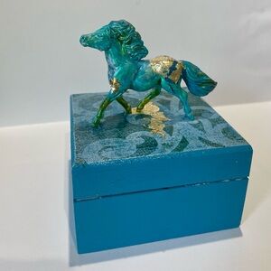 Handcrafted mini horse trinket box